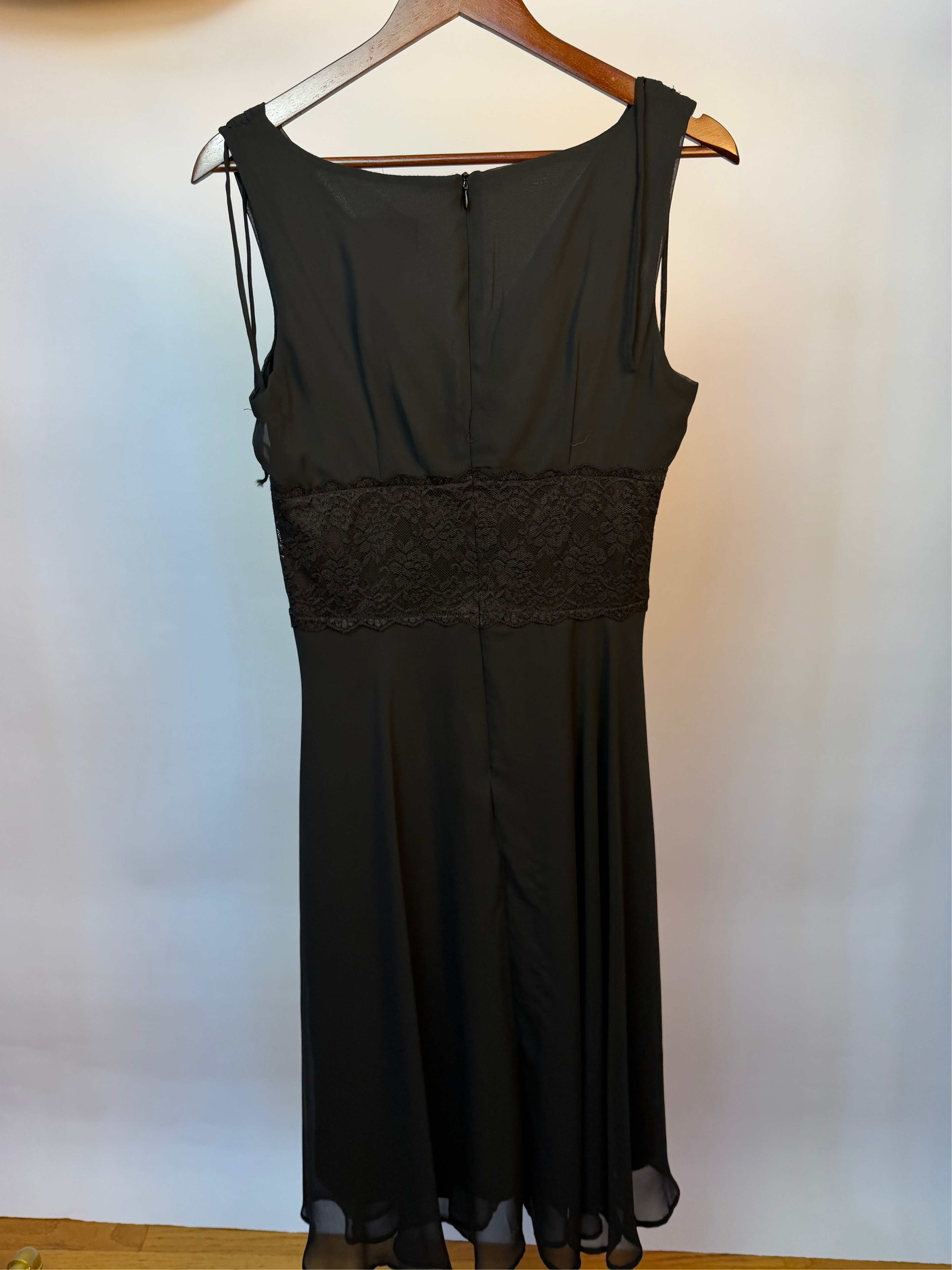 Black Lace Waist Detail Midi Dress