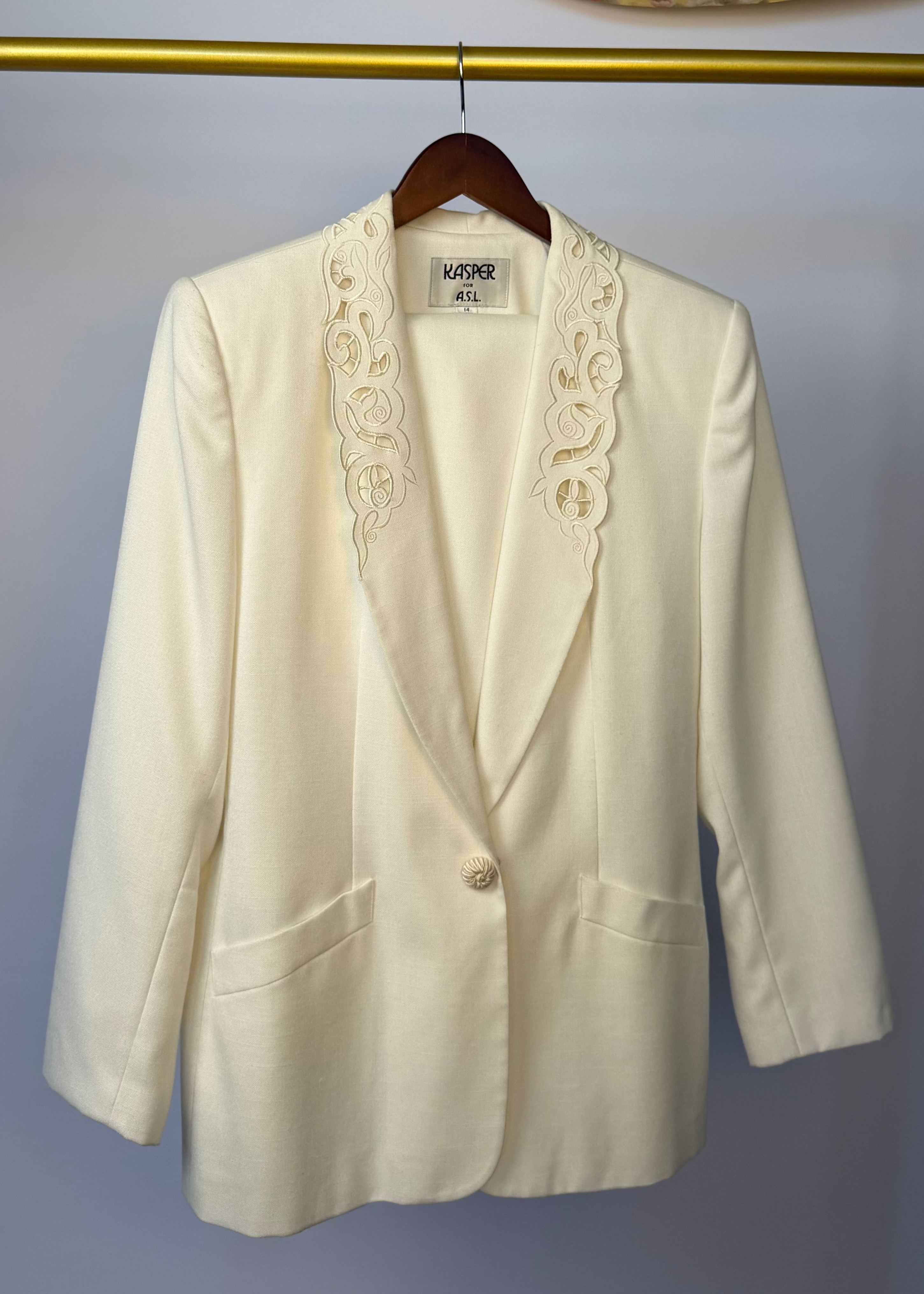 White 2-Piece Suit